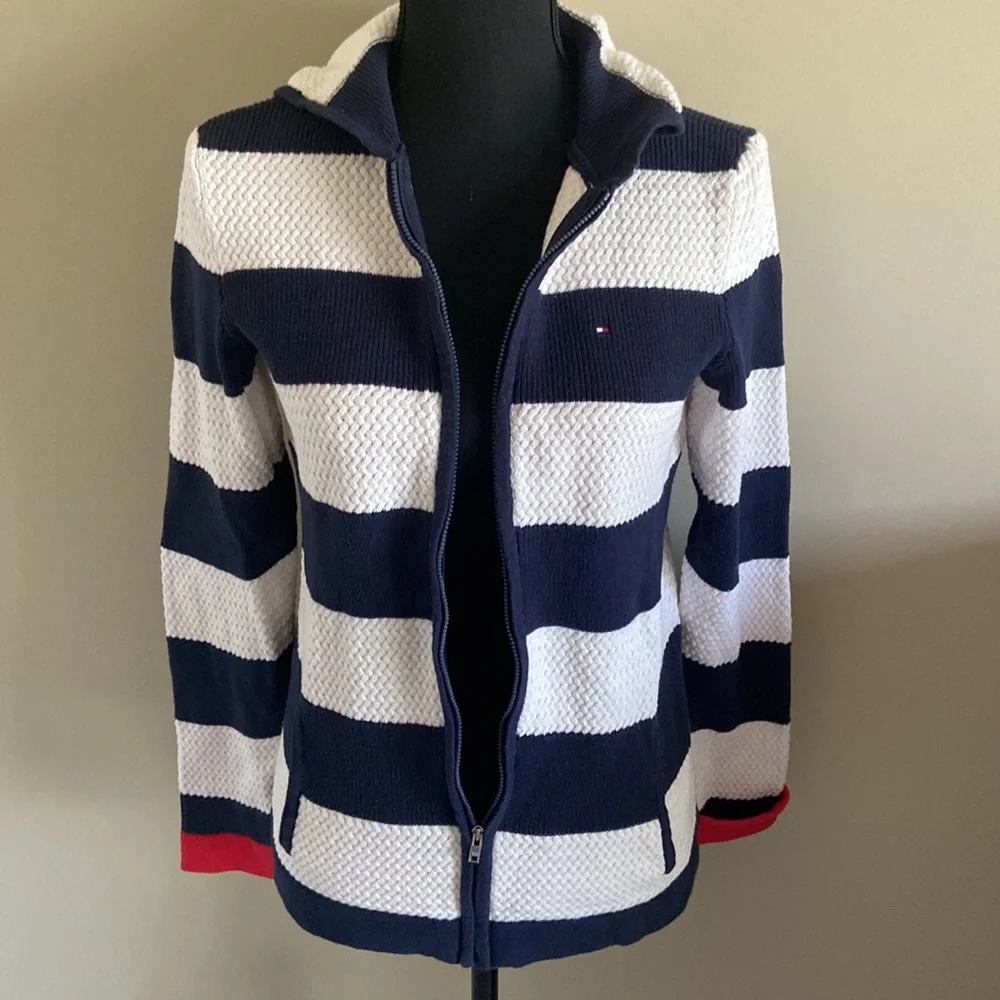Tommy Hilfiger blue and white hoodie with pockets! Women’s size Medium.  EUC! - Picture 8 of 12
